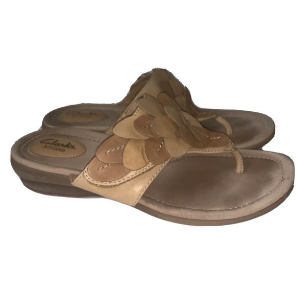 Clarks | Shoes | Clarks Artisan Petal Leaf Leather Flip Flop Sandals Sz